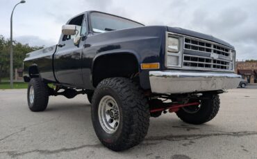 Chevrolet-K-20-1986-Pickup-Truck-21