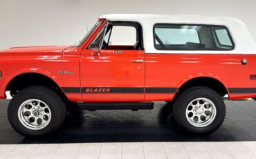 Chevrolet-K5-1972-Hugger-Orange-Black-1
