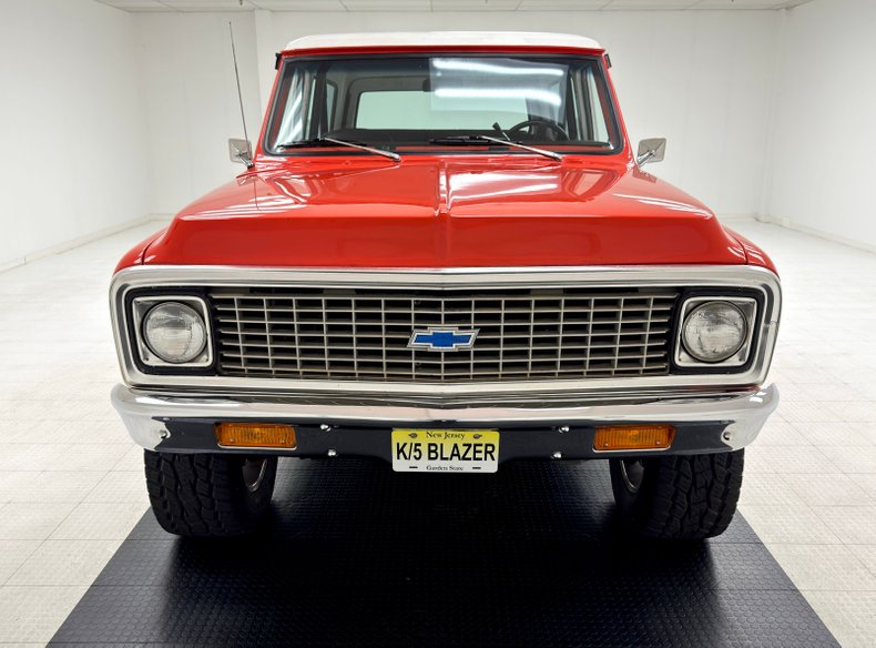 Chevrolet-K5-1972-Hugger-Orange-Black-11
