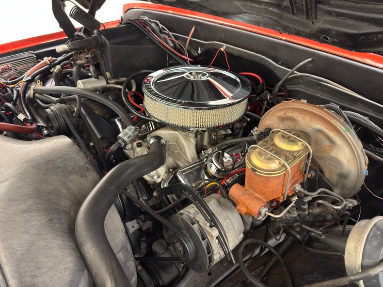 Chevrolet-K5-1972-Hugger-Orange-Black-30