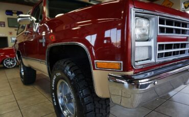 Chevrolet-K5-Blazer-1987-Classic-Car-12