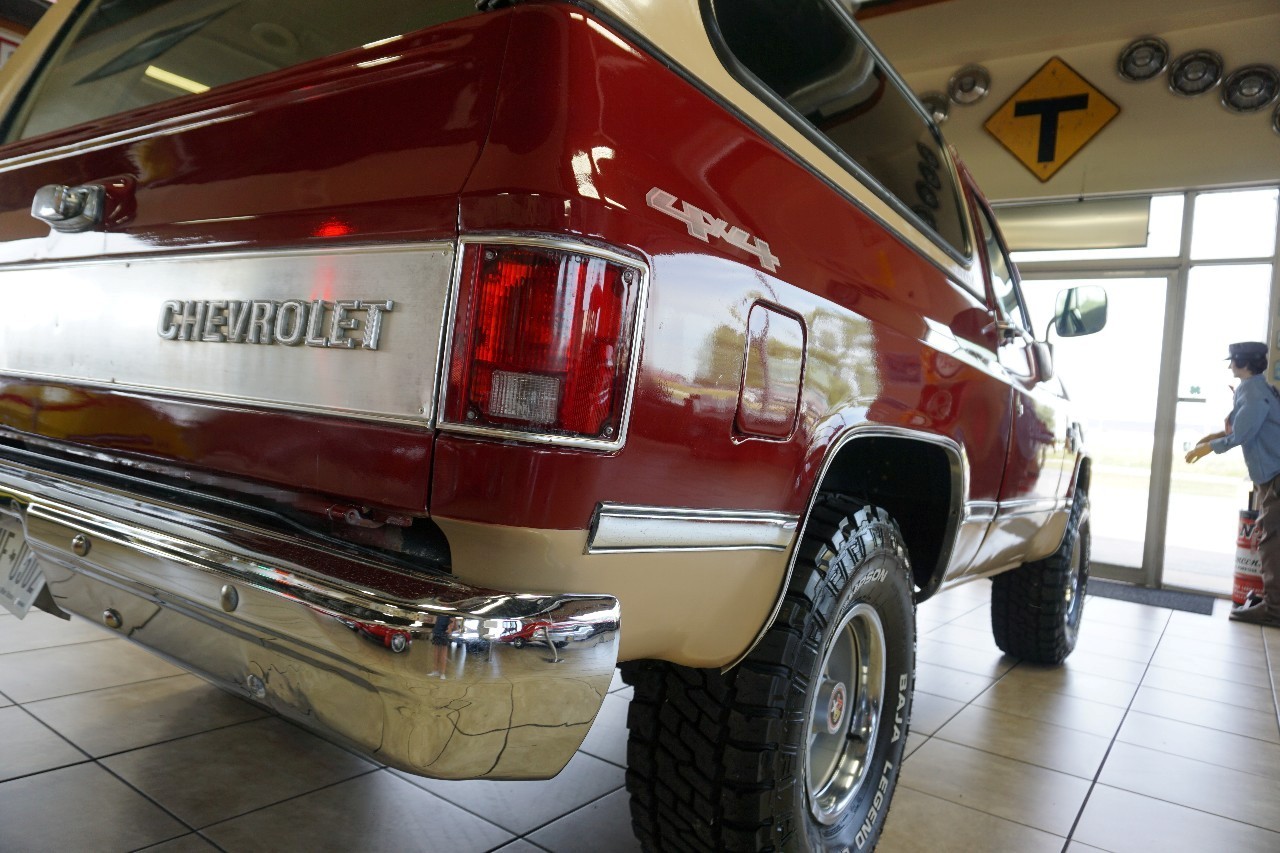Chevrolet-K5-Blazer-1987-Classic-Car-16