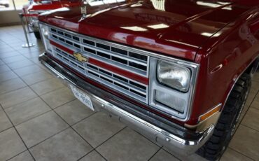 Chevrolet-K5-Blazer-1987-Classic-Car-17