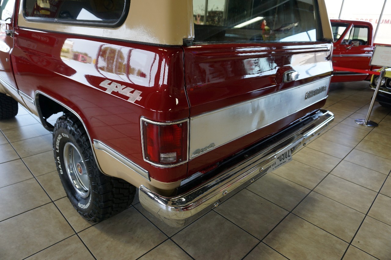 Chevrolet-K5-Blazer-1987-Classic-Car-18