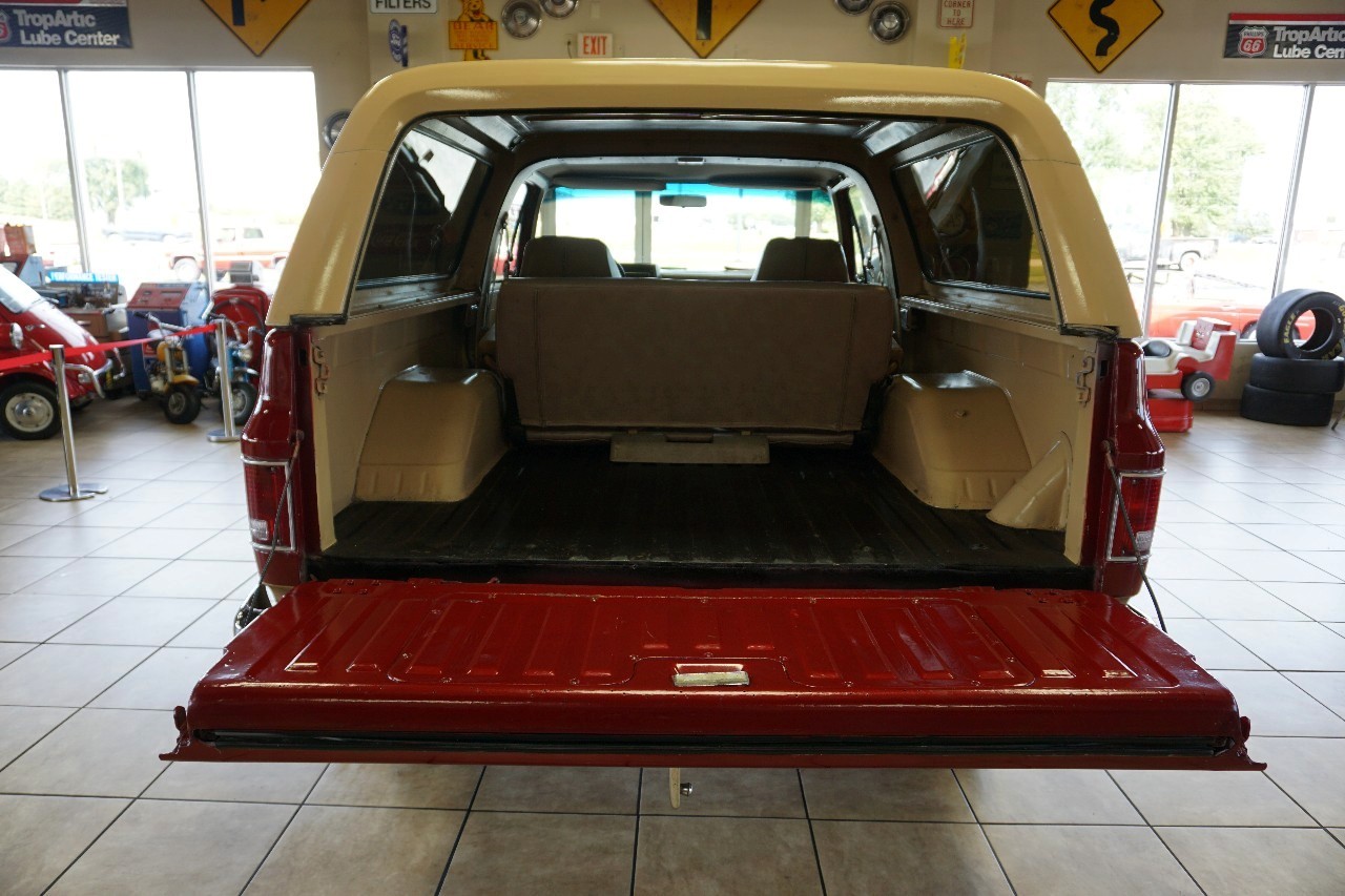 Chevrolet-K5-Blazer-1987-Classic-Car-31