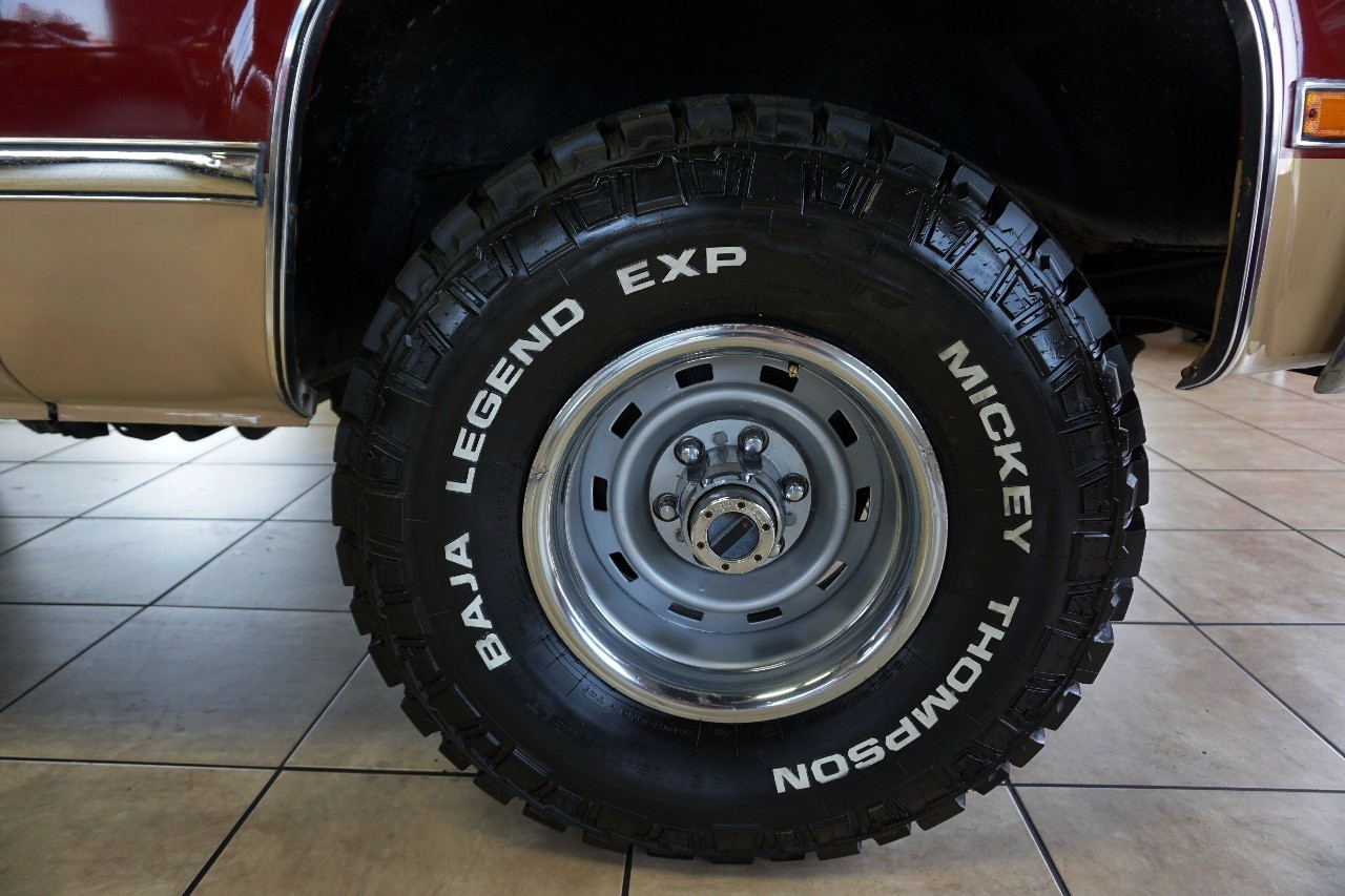 Chevrolet-K5-Blazer-1987-Classic-Car-36