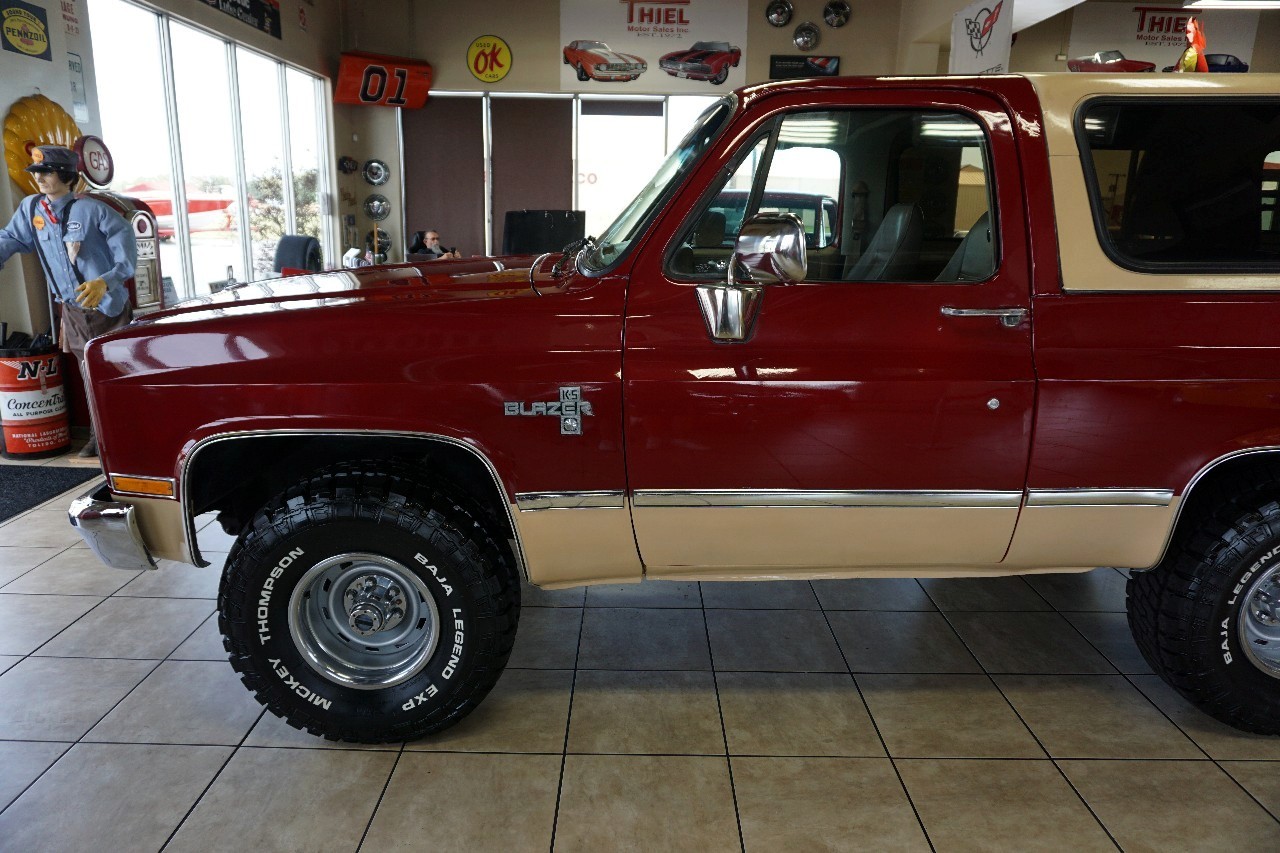 Chevrolet-K5-Blazer-1987-Classic-Car-39