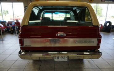 Chevrolet-K5-Blazer-1987-Classic-Car-5