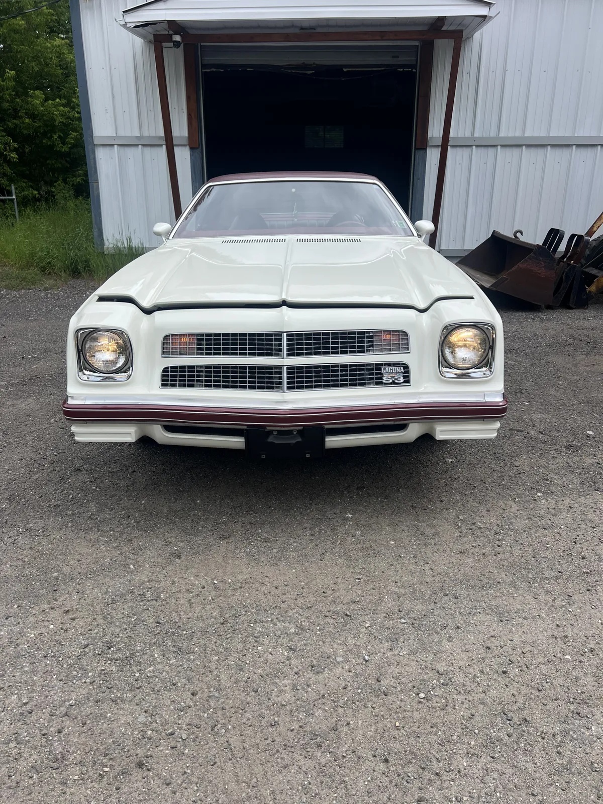 Chevrolet-Laguna-1975-Red-White-1