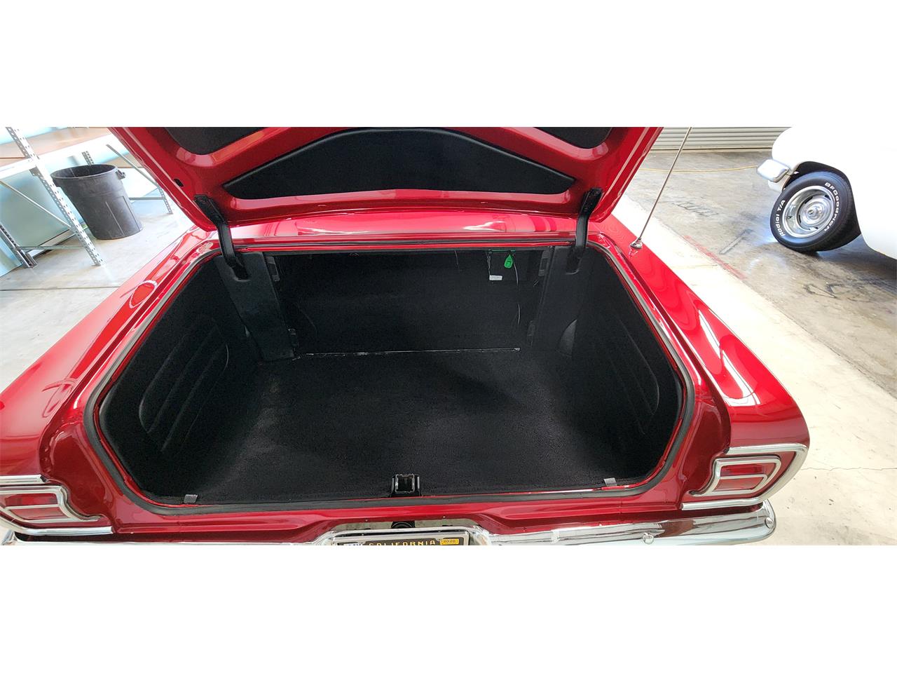 Chevrolet-Malibu-ss-1965-Regal-Red-Black-17