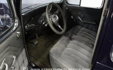 Chevrolet-Master-1933-Dark-Blue-Metallic-Gray-10