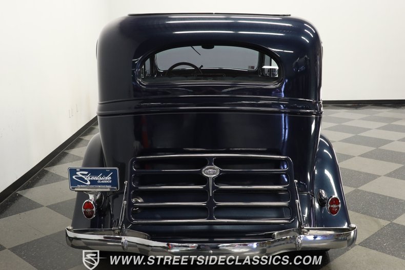 Chevrolet-Master-1933-Dark-Blue-Metallic-Gray-12