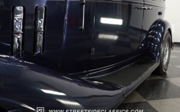 Chevrolet-Master-1933-Dark-Blue-Metallic-Gray-27