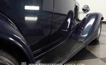 Chevrolet-Master-1933-Dark-Blue-Metallic-Gray-32