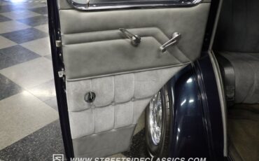 Chevrolet-Master-1933-Dark-Blue-Metallic-Gray-44