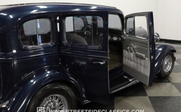 Chevrolet-Master-1933-Dark-Blue-Metallic-Gray-46