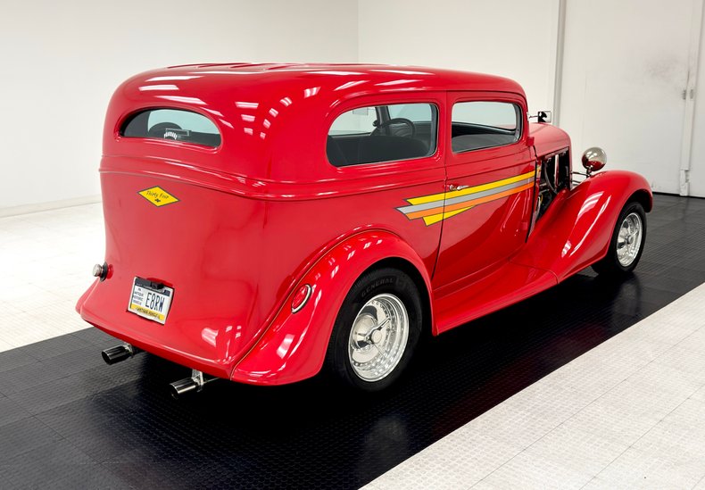 Chevrolet-Master-1934-Flame-Red-Gray-11