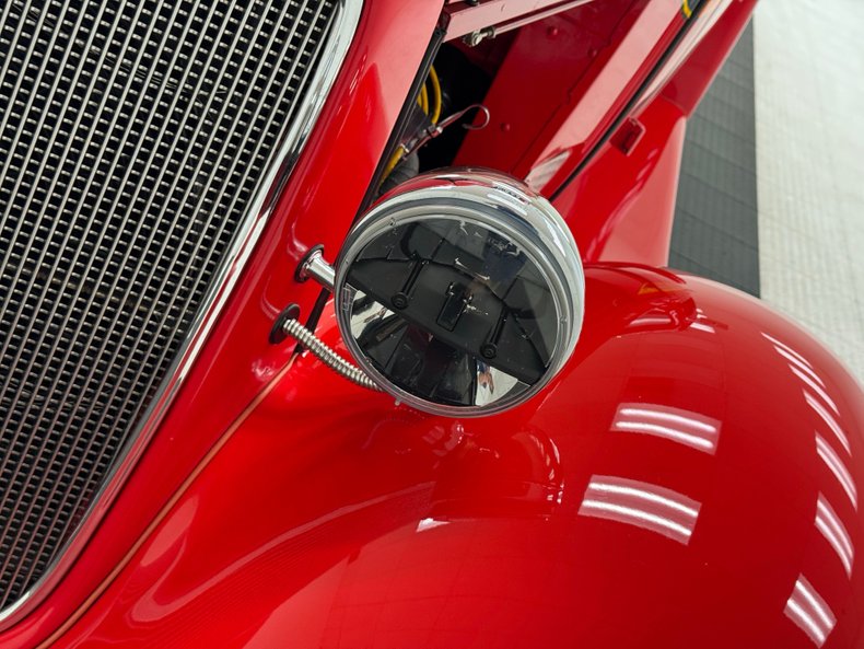 Chevrolet-Master-1934-Flame-Red-Gray-16