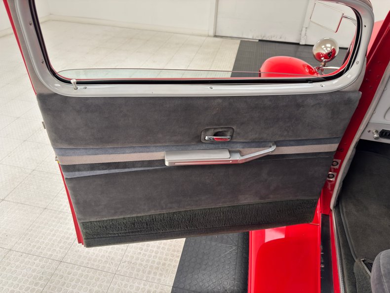Chevrolet-Master-1934-Flame-Red-Gray-30