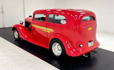 Chevrolet-Master-1934-Flame-Red-Gray-9