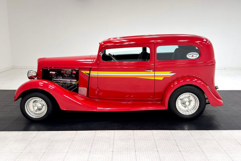 Chevrolet-Master-1934-Flame-Red-Gray