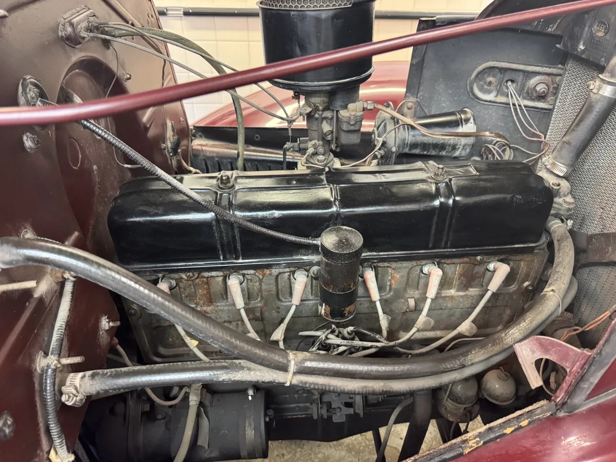 Chevrolet-Master-1937-Burgundy-Beige-10