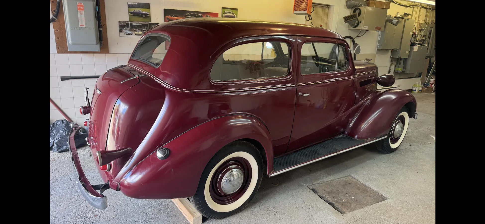 Chevrolet-Master-1937-Burgundy-Beige-11