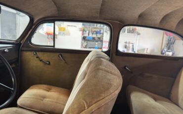 Chevrolet-Master-1937-Burgundy-Beige-8