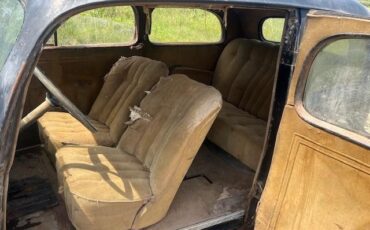 Chevrolet-Master-Coach-1935-Couch-11