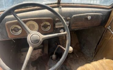 Chevrolet-Master-Coach-1935-Couch-12