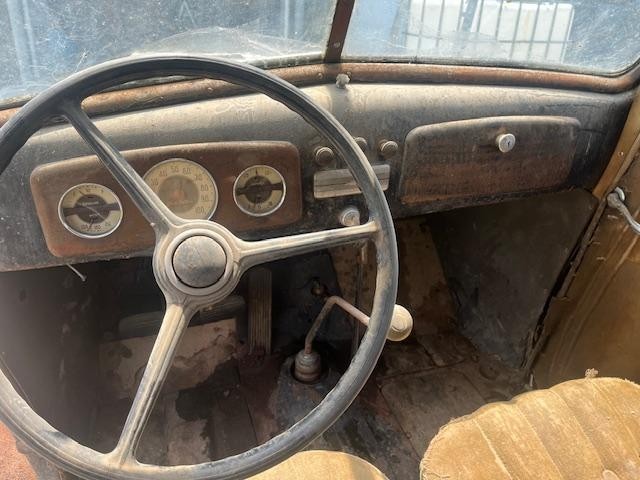 Chevrolet-Master-Coach-1935-Couch-12
