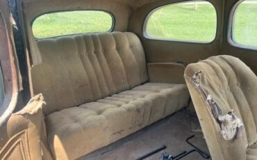 Chevrolet-Master-Coach-1935-Couch-13