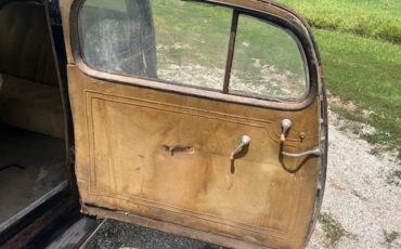 Chevrolet-Master-Coach-1935-Couch-15