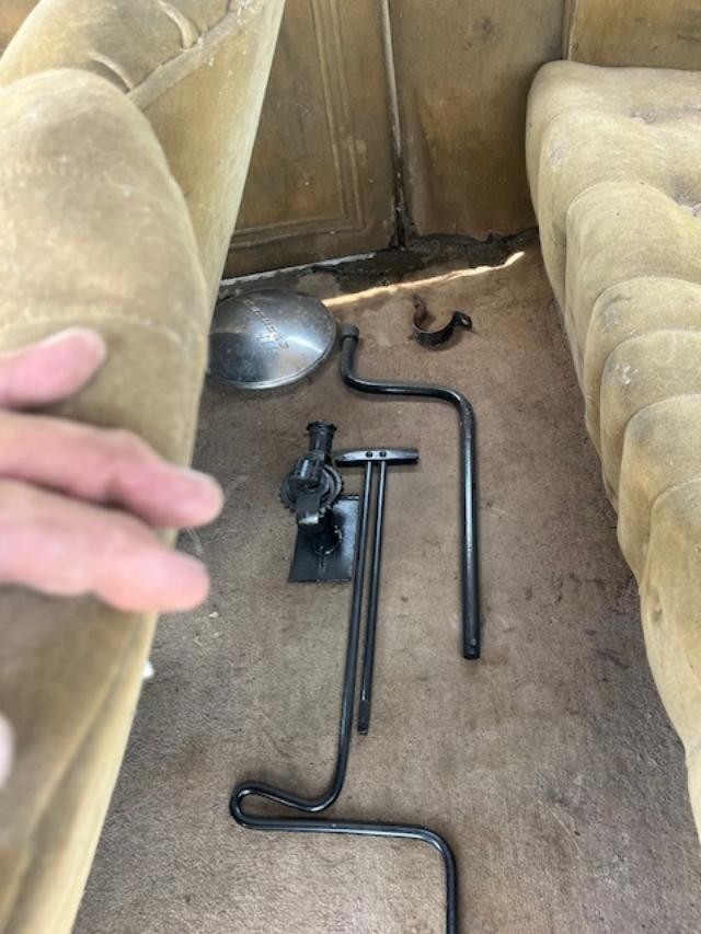 Chevrolet-Master-Coach-1935-Couch-19