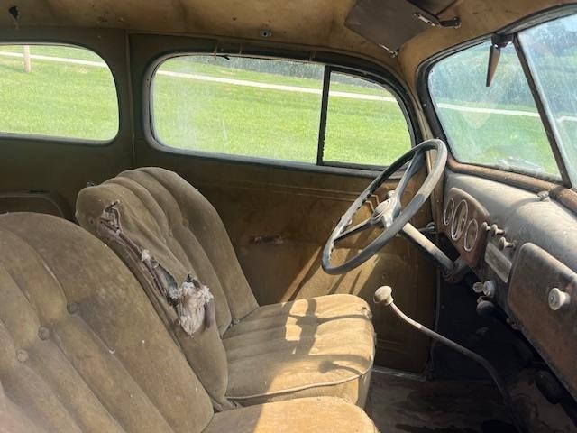 Chevrolet-Master-Coach-1935-Couch-20