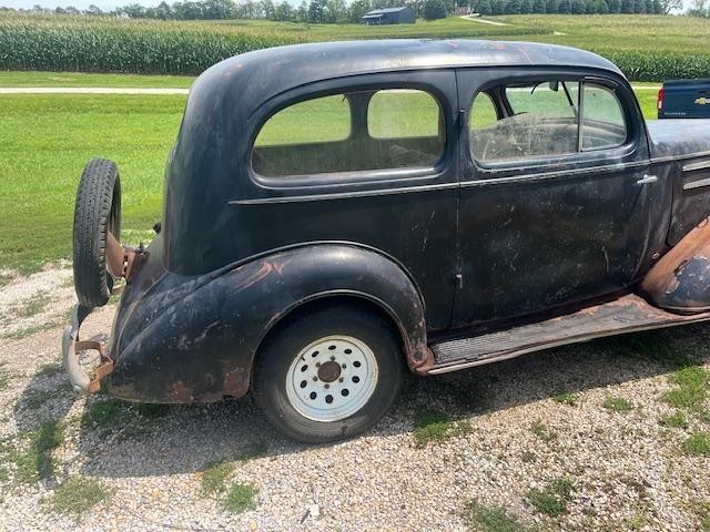 Chevrolet-Master-Coach-1935-Couch-3