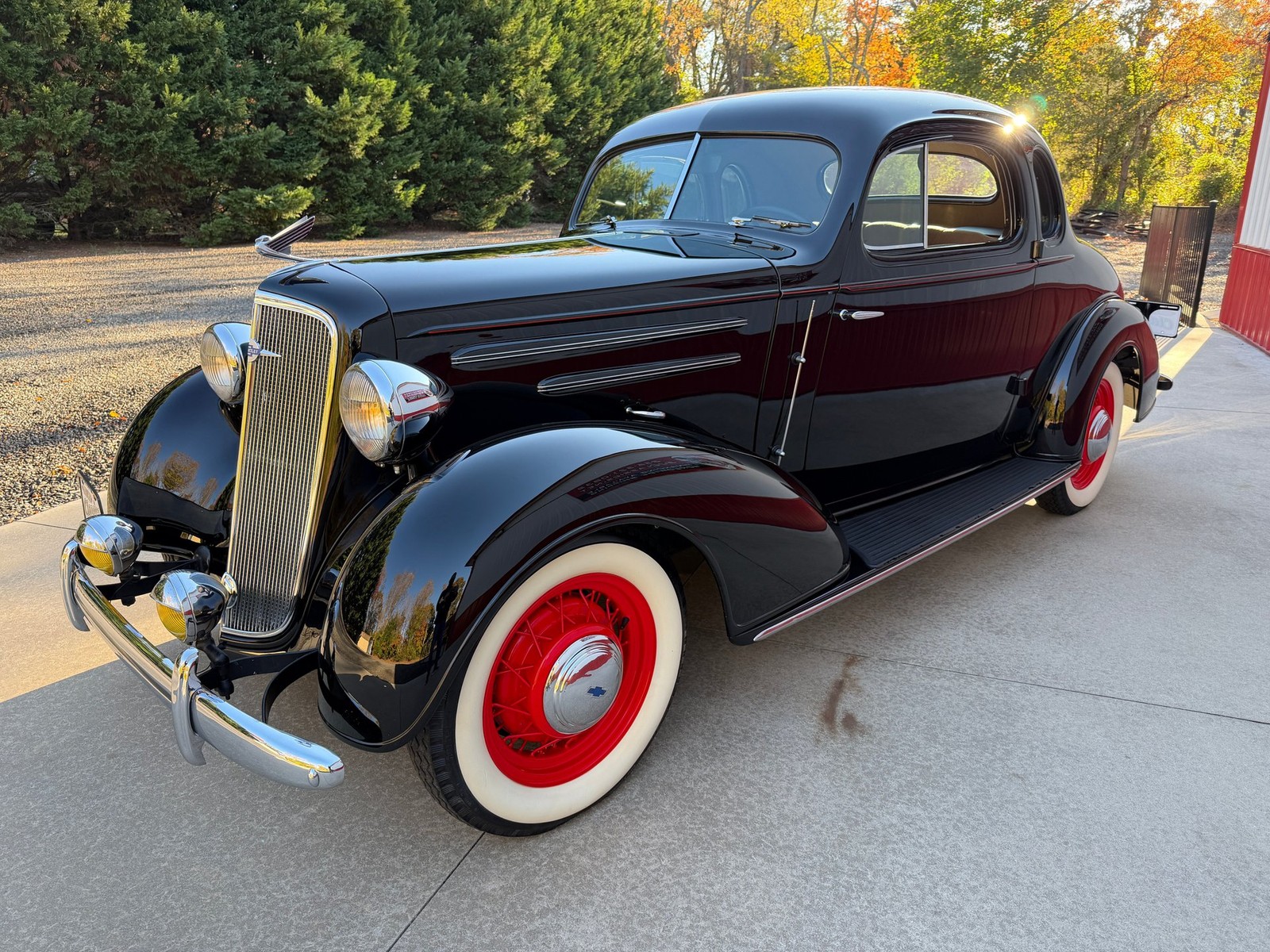 Chevrolet-Master-Deluxe-1935-Coupe-14