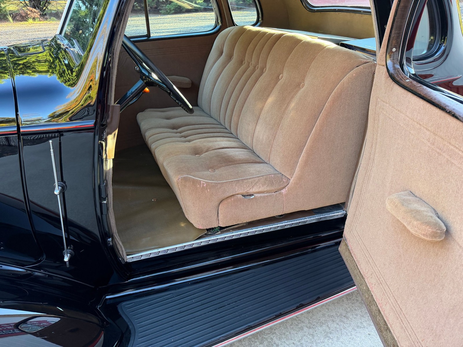 Chevrolet-Master-Deluxe-1935-Coupe-26