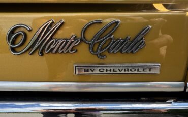 Chevrolet-Monte-Carlo-1971-Coupe-12