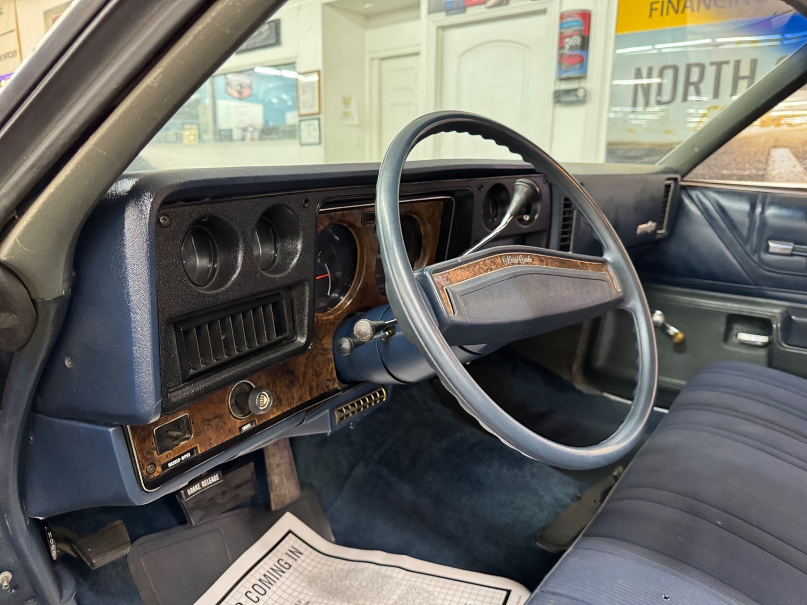 Chevrolet-Monte-Carlo-1973-30