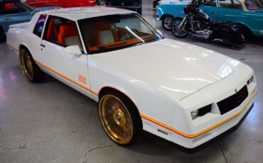 Chevrolet-Monte-Carlo-1986-1