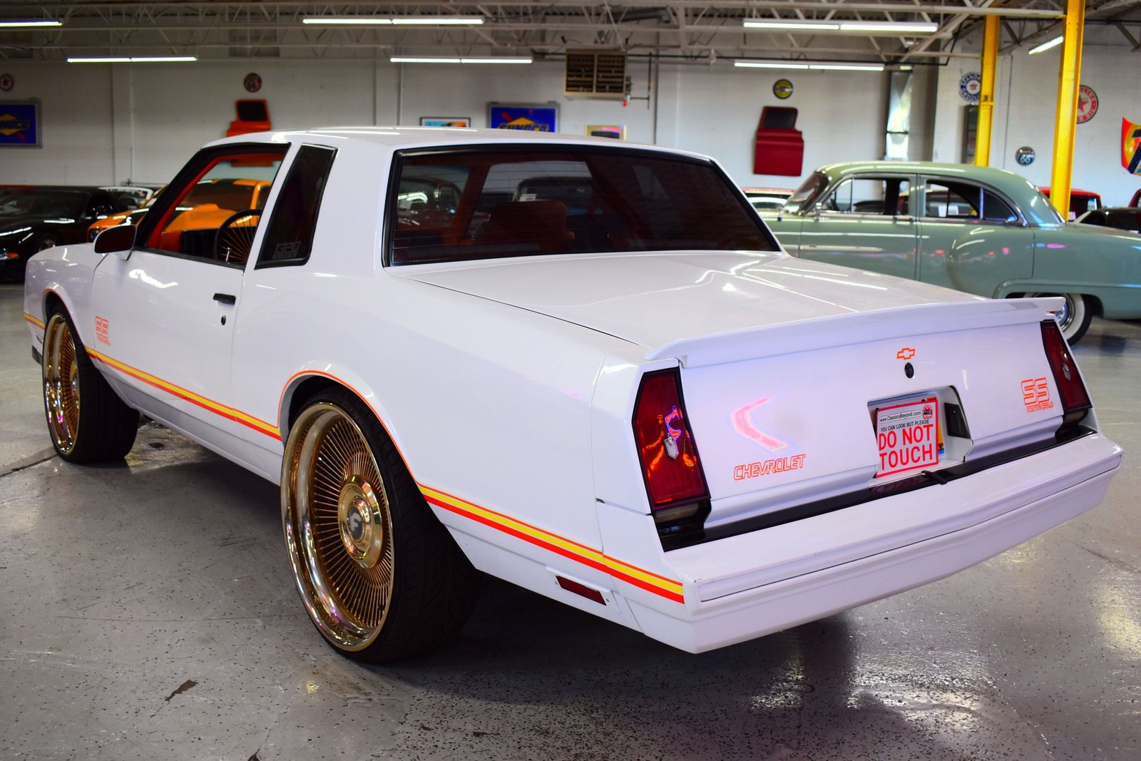 Chevrolet-Monte-Carlo-1986-14