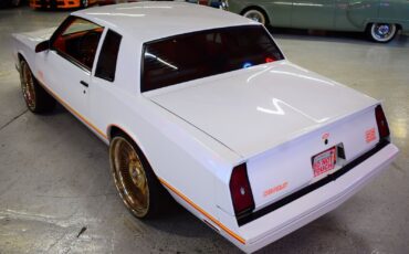 Chevrolet-Monte-Carlo-1986-15