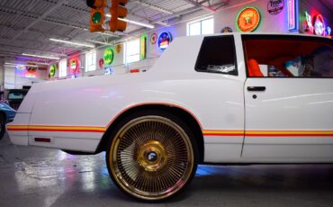Chevrolet-Monte-Carlo-1986-6