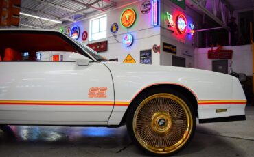 Chevrolet-Monte-Carlo-1986-7
