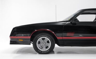 Chevrolet-Monte-Carlo-1987-2dr-Car-12
