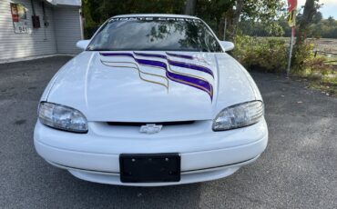 Chevrolet-Monte-Carlo-1995-1