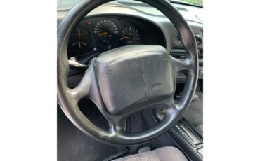 Chevrolet-Monte-carlo-1995-Pearl-White-Charcoal-Grey-Cloth-1