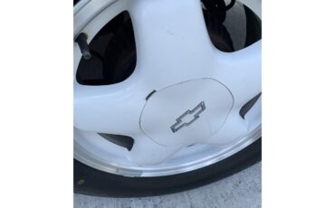 Chevrolet-Monte-carlo-1995-Pearl-White-Charcoal-Grey-Cloth-11