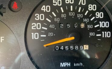 Chevrolet-Monte-carlo-1995-Pearl-White-Charcoal-Grey-Cloth-2